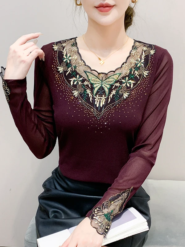 

Sexy V-Ne Lace Trim Me T-irt Women Long Sve Autumn Winter European Design Heavy Embellied Trendy Top Pat...