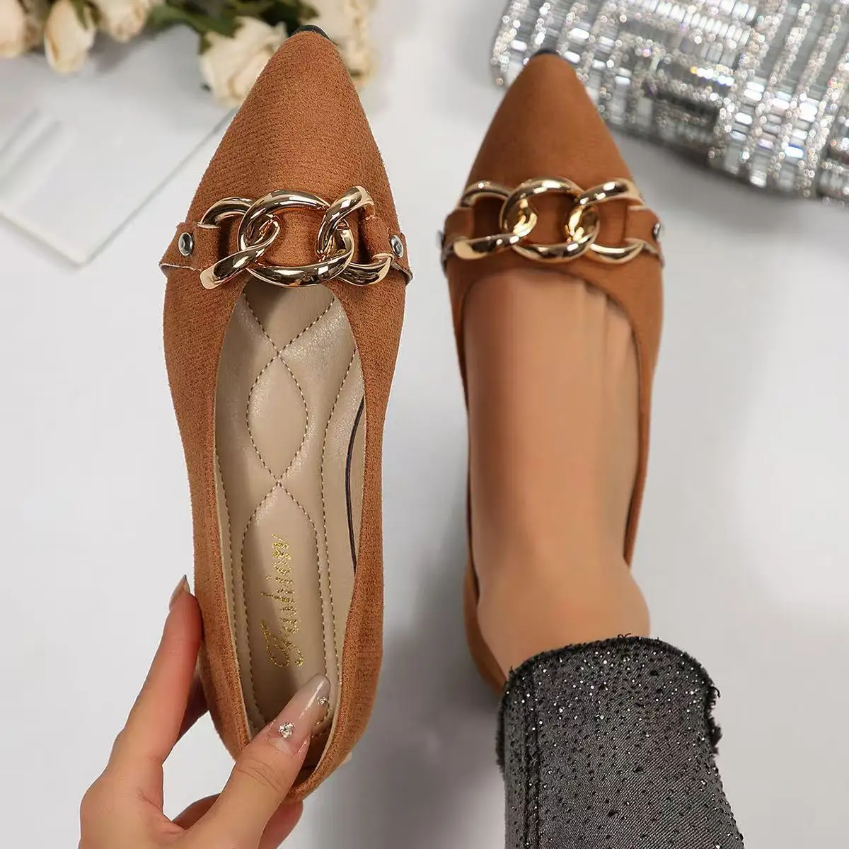 Women Flats All-Match Casual Sneakers Female Autumn Pointed Toe Shallow Mouth Shoes Women Soft on Dress Loafers Zapatos De Mujer