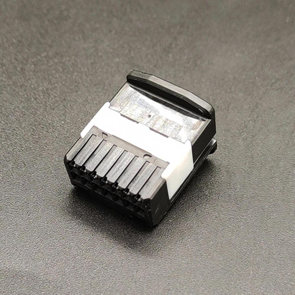 High quality automotive connector 6098-3918 14PIN plug sheath shell for automotive maintenance or modification of original parts