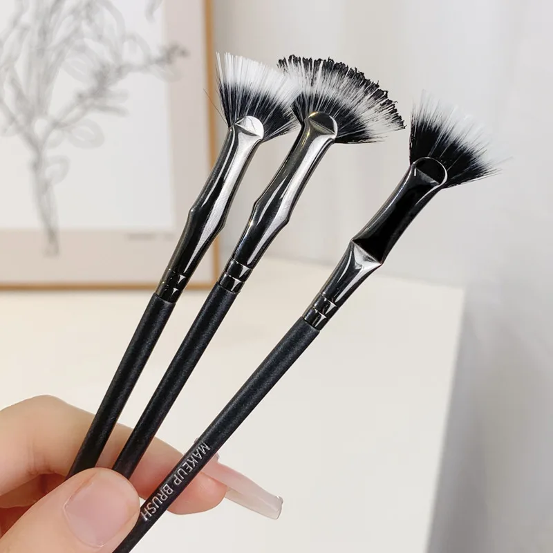 1 pçs ventilador dobrável rímel escova arte pintura escova longo punho de madeira inferior cílios escovas cabeça plana cerdas macias ferramentas de maquiagem