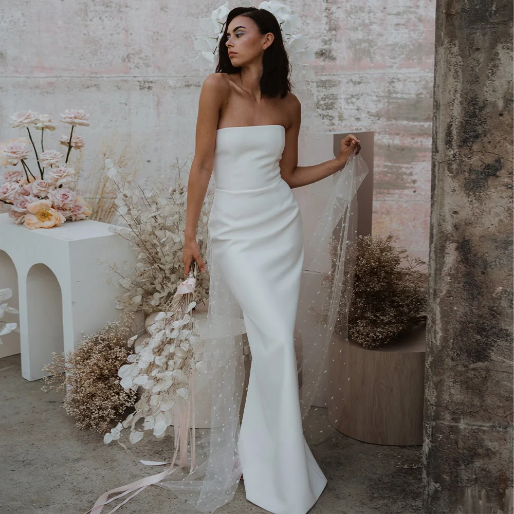 

Column Wedding Dresses for Bride 2024 Strapless Floor Length Women's Wedding Gowns Long Sleeveless Simple Bridal Dress White