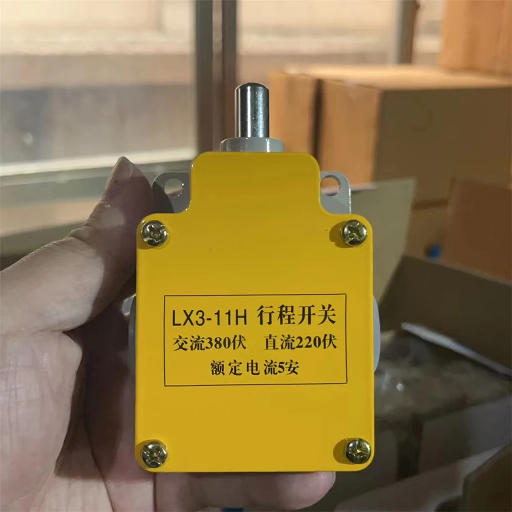 

LX3-11H Spring Return Actuator Compact Momentary Limit Switch AC380V DC220V 5A