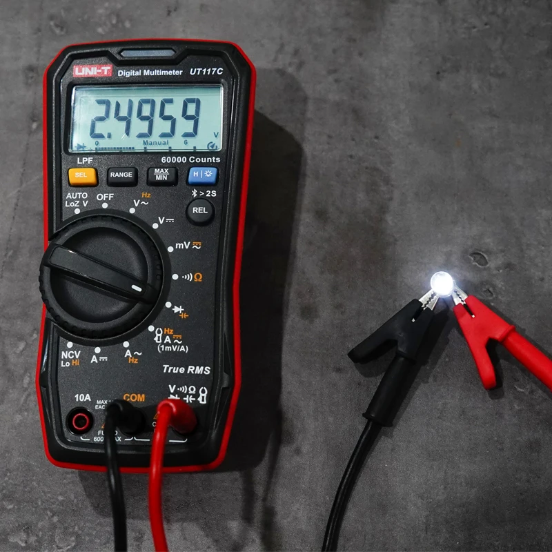 UNI-T UT117C High-precision True RMS Digital Multimeter / Full Range Overload Protection Smart Electrician Meter / LoZ/LPF