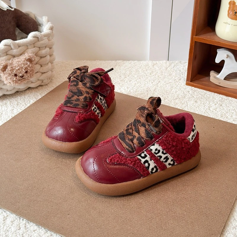 

Зимняя детская теплая повседневная обувь, новая школьная лоскутная спортивная обувь для девочек, мягкие плюшевые детские хлопковые кроссовки с крючками, нескользящие