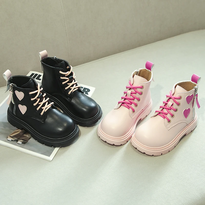 Girl Princess Boots Sweet Kids Ankle Boots with Love Hearts 2024 Autumn New Korean Style Girls Short Boots Fashion Versatile