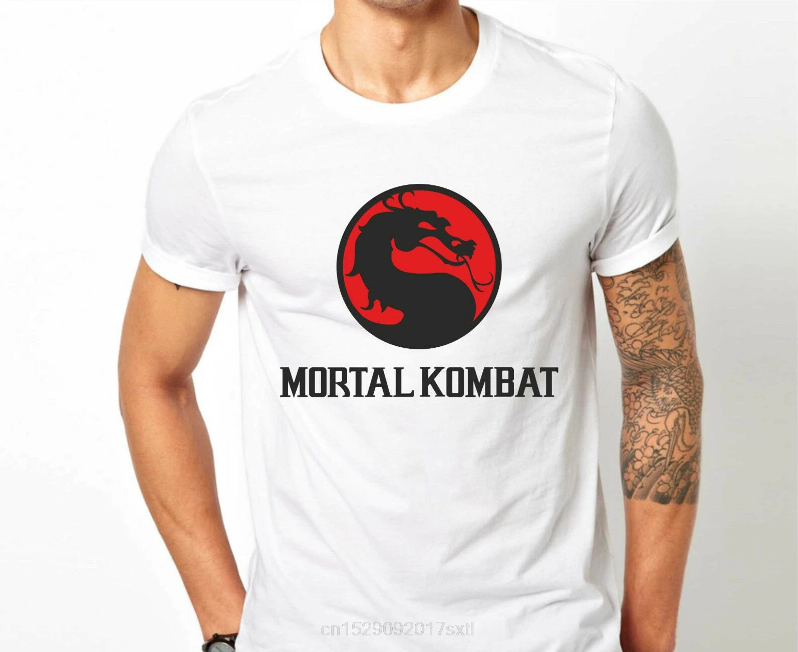 

Футболка с логотипом Mortal Kombat