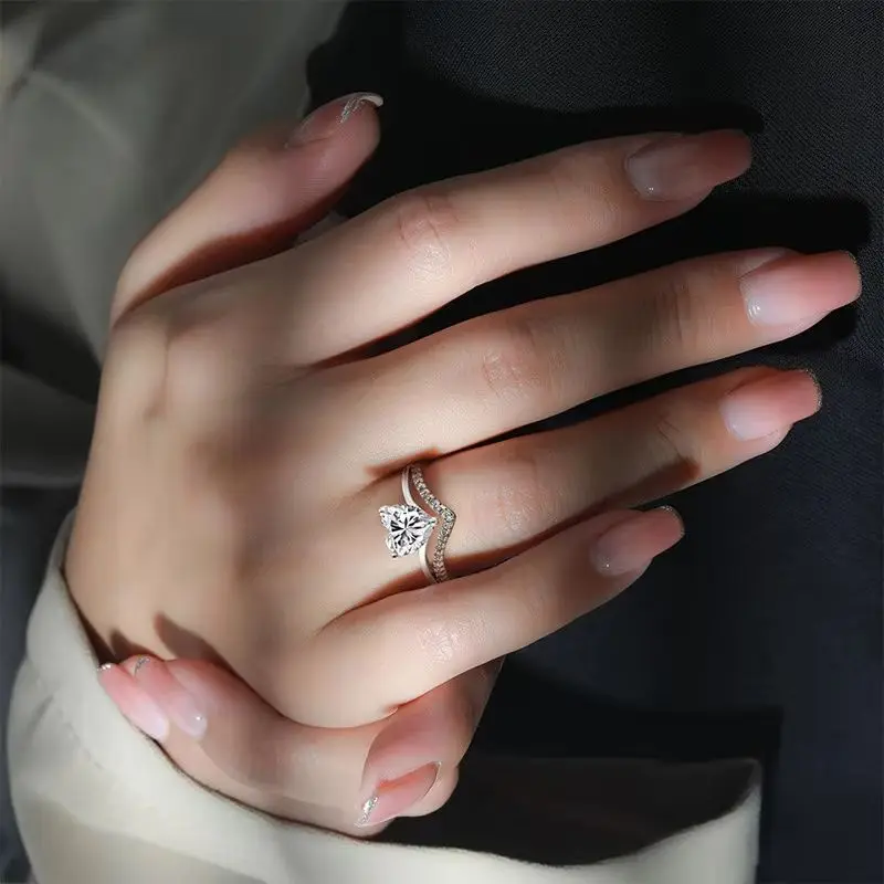 

2026 New Delicate Trendy Heart Zircon Stainless Steel Rings for Women Bridal Engagement Wedding Ring Jewelry Gift