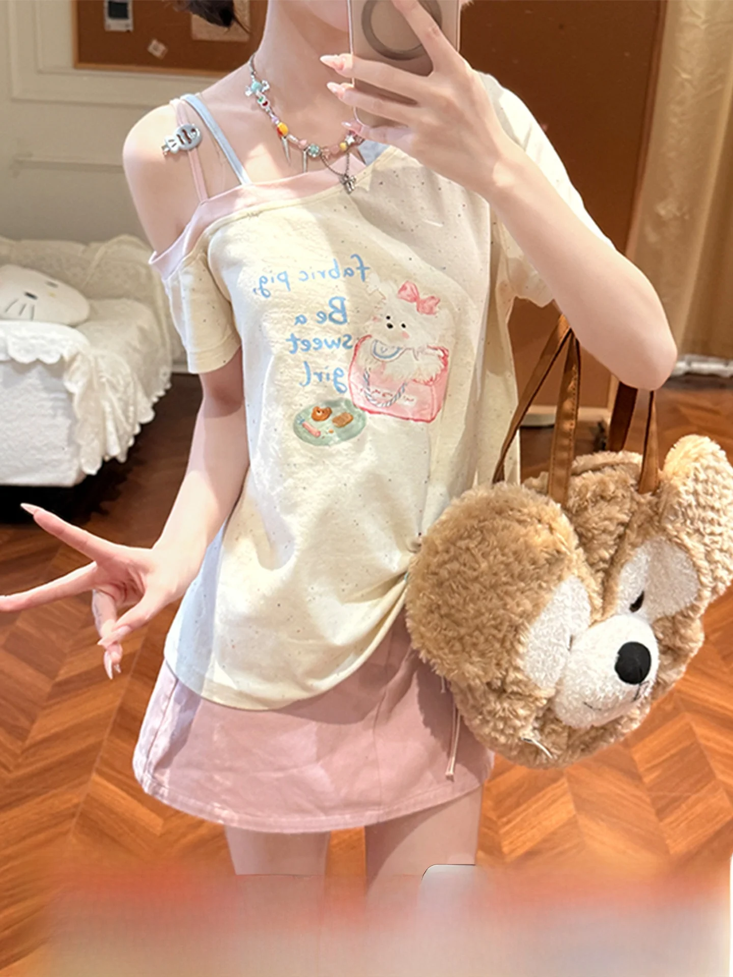 Sweet Style Hand-Drawn Shoulder Bared Short Sleeve T-Shirt for Women Cotton Fabric Summer Casual Commute Student Fashion