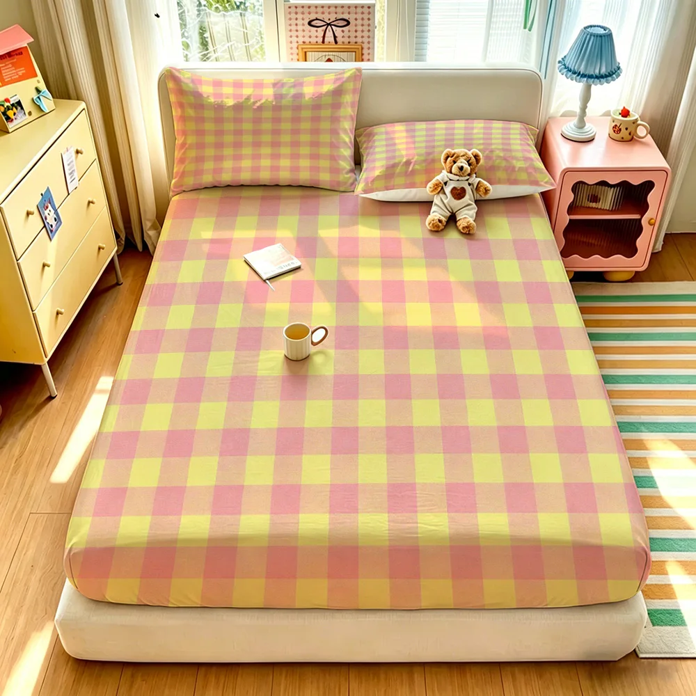 3pcs 90g polyester bedspreads with pink and yellow plaid patterns featuring a soft and comfortable background design