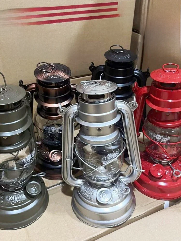 lampe-a-huile-portable-vintage-pour-le-camping-lampe-a-huile-au-charbon-de-bois-de-marque-firehand-276-pour-le-camping-en-plein-air-et-les-voyages