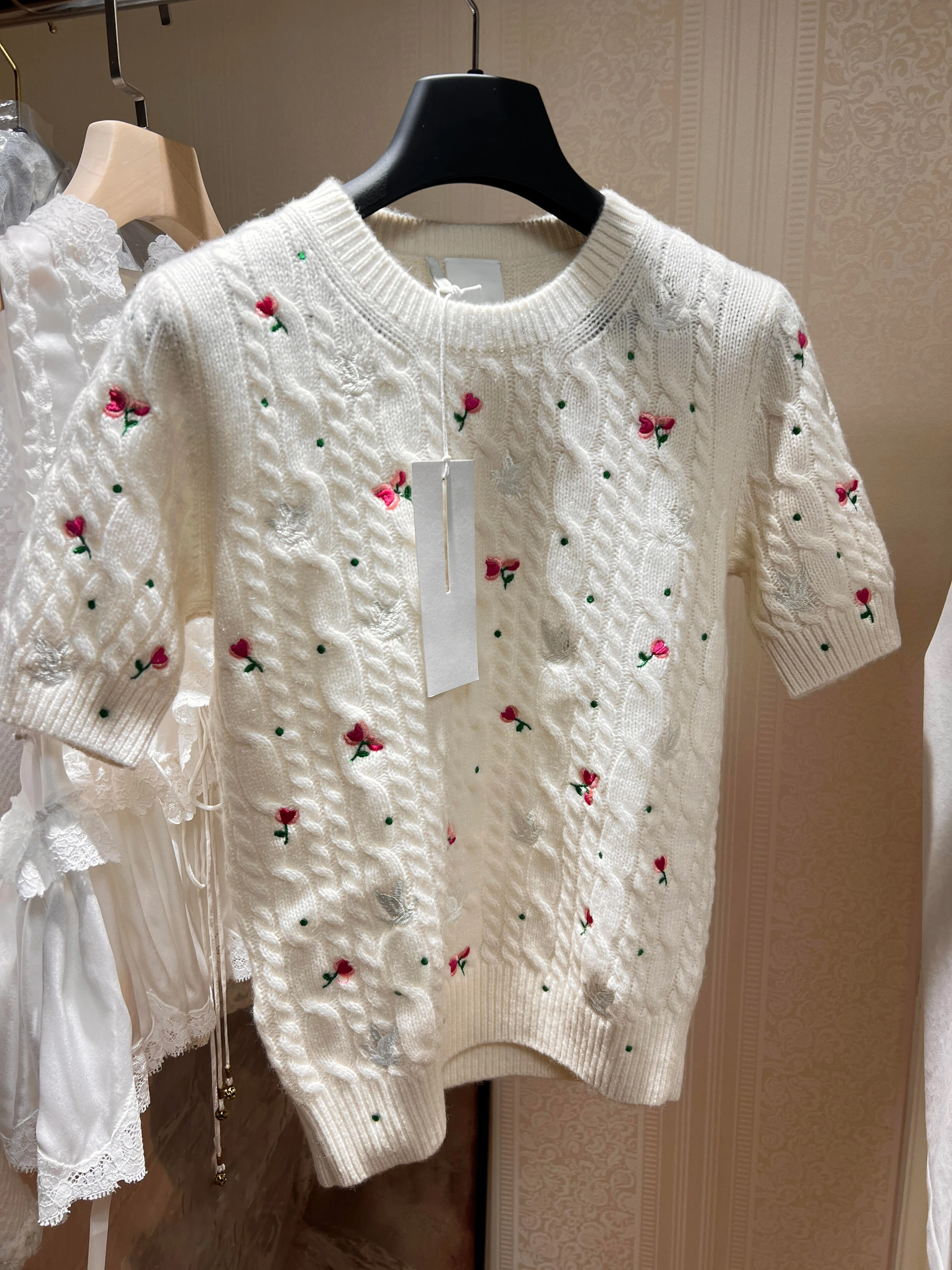 Unique Beautiful Women's Summer Korean Style Age-Defying Knitted Top Premium Exquisite Embroidery Short Sleeve T-Shirt