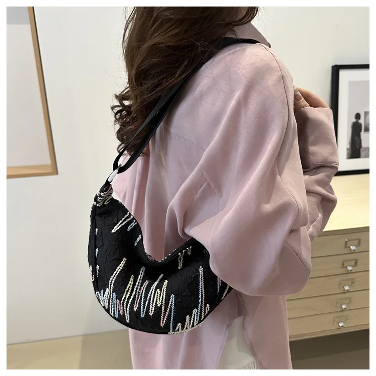 Minimalistische Umhängetasche im japanischen Stil für Damen, kleine Umhängetasche für das Handy, leichte und vielseitige Dumpling-Tasche für Mädchen – Detail 4