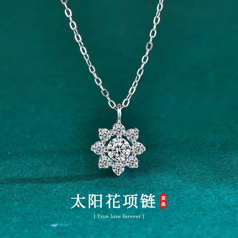 

Moissanite S925 sterling silver sunflower necklace for women, Japanese and Korean, simple pendant, collarbone chain accessory