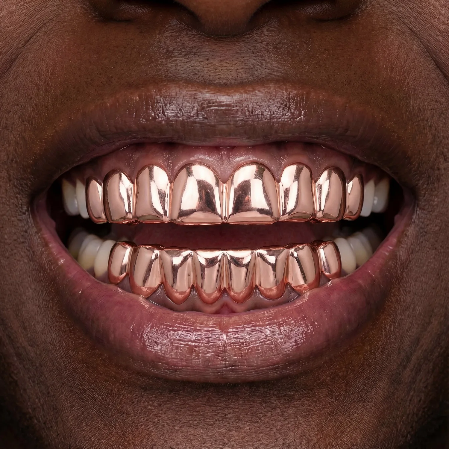 YOUNGX Hip Hop 8/8 dents lisses Grillz bretelles haut bas 4 couleurs bouchons dentaires brillants pour femmes hommes bijoux grilles dentaires cadeau
