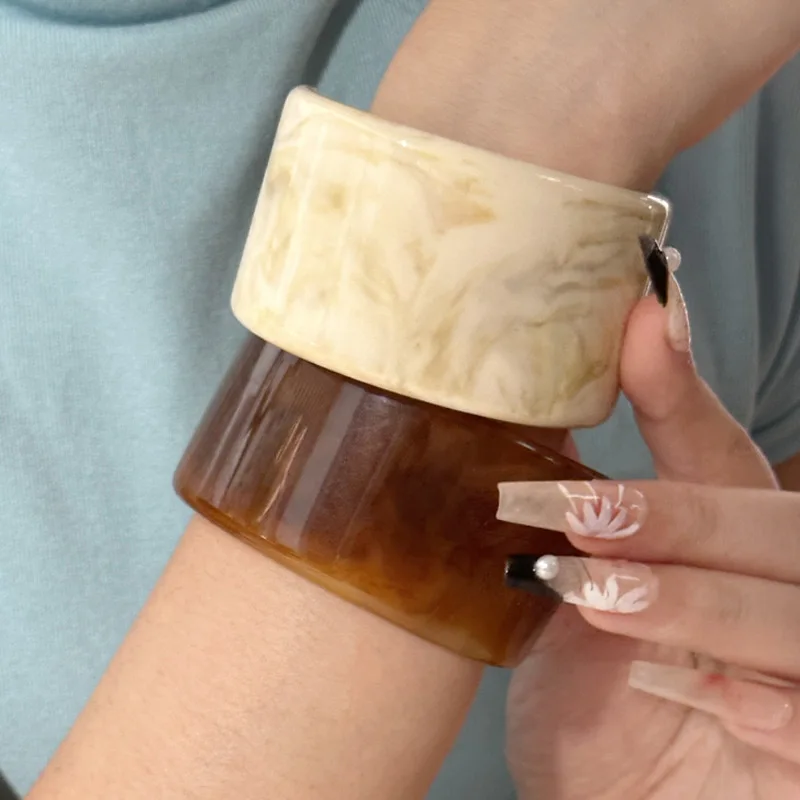 Vintage Chunky Beige Coffee Thick Resin Acrylic Bangles Fashion Geometric Irregular Bangle Bracelets For Women Pulseras Jewelry