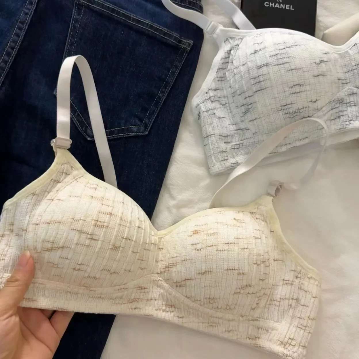 Women Seamless Bralette, Soft Thin Adjustable Straps, Breathable Anti-Sagging Lifting Push Up Underwear