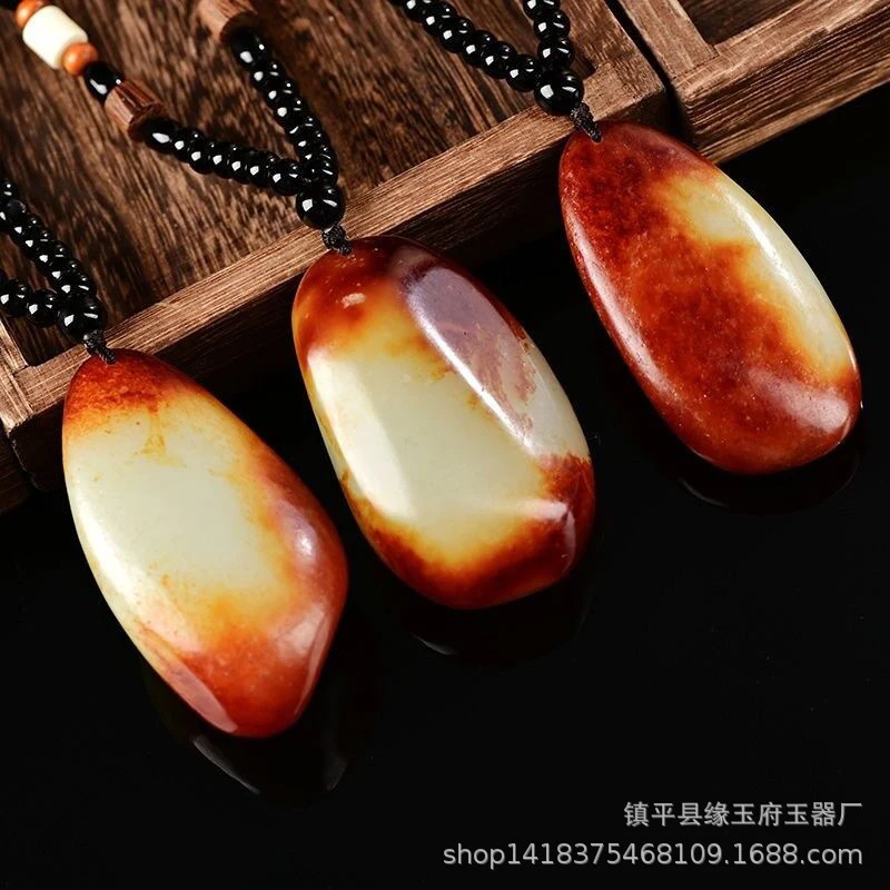 Wholesale large-sized Hetian jade raw stones, hand-held pieces, jujube red Hetian pendants, jade necklaces, oil-smooth and delic
