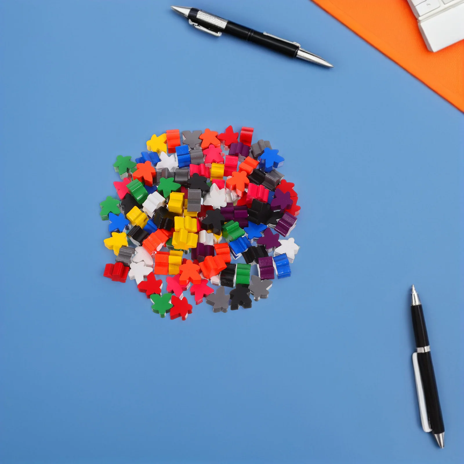 

200Pcs Colorful Wooden Game Pawns Multi-Color Chess Pieces for Tabletop Games Learning Counters Craft DIY Board Game Accessories