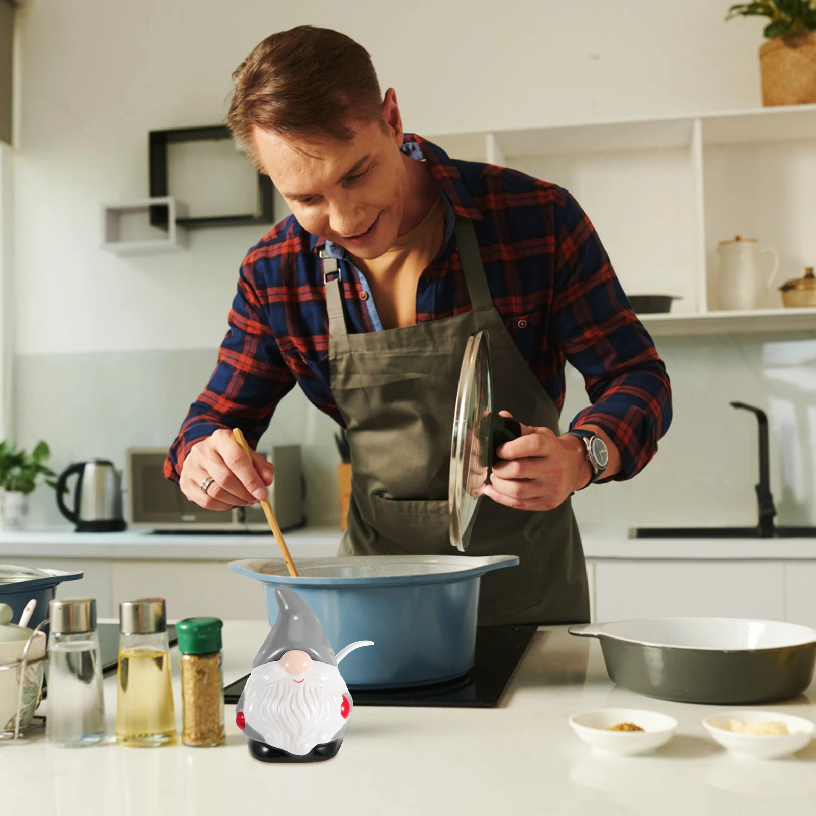 

Ceramic Spice Jar Santa Design Kitchen Storage Jar Porcelain Salt Container Seasoning Box Christmas Kitchen Decor