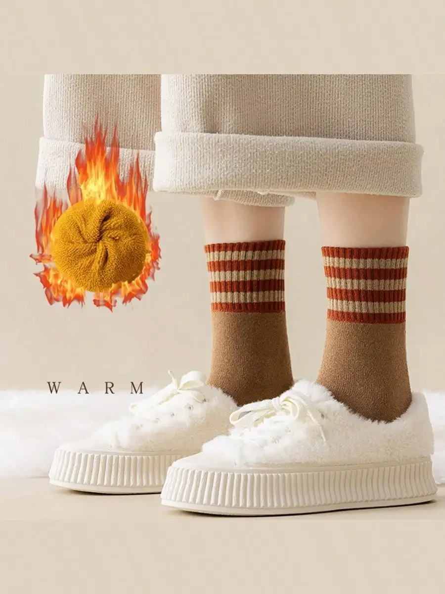 10 Colors And 10 Pairs Of Socks For Men And Women In Winter. Extra Thick Towel Loop Socks For Men And Women In Winter. Novelty Socks For Men And Women Colorblock Striped Halloween New Year