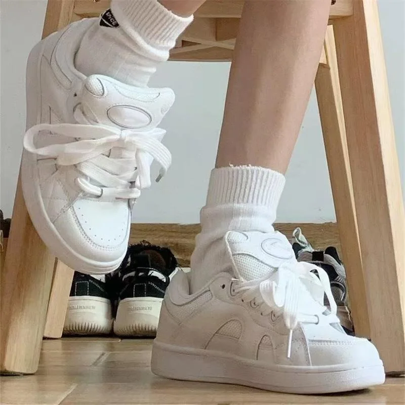 Women's Retro Chunky Sneakers 2026 Spring Lace-Up PU Leather Breathable Casual Streetwear Platform Flat Shoes for Ladies image 2