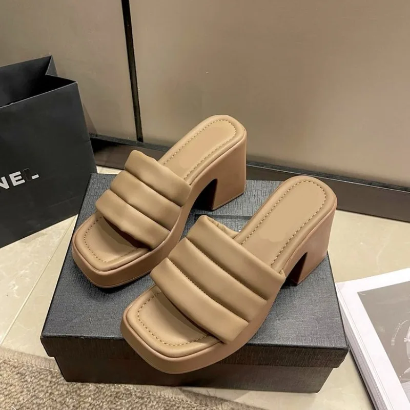 Zapatillas con cabeza cuadrada y tacón grueso para mujer, prendas de vestir de verano, sandalias a rayas de tacón alto, novedad de 2024