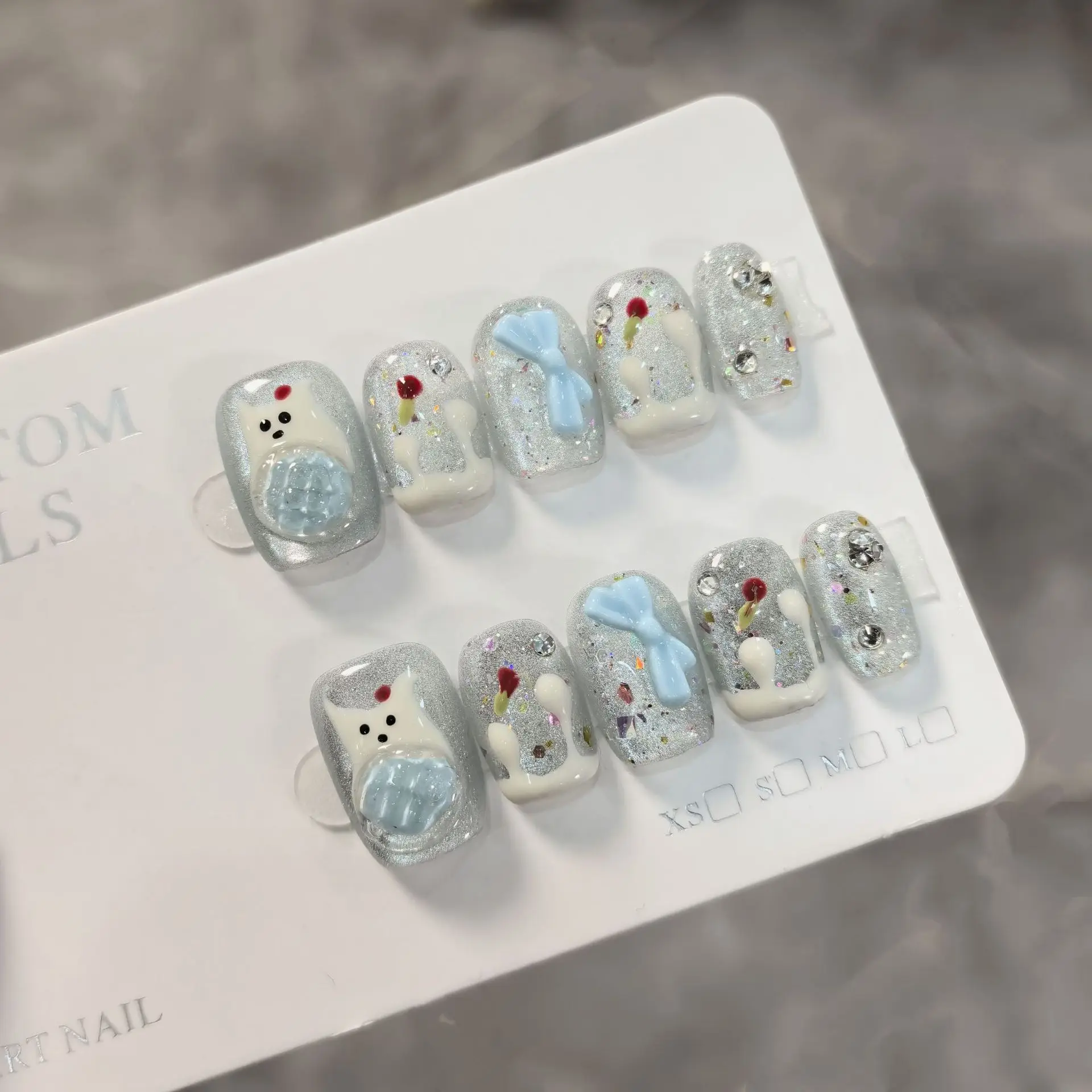 10 Uds. Uñas Postizas de Dibujos Animados Lindos, Hechas a Mano, Diseño de Perro con Helado de Crema Dulce y Lazo, Uñas Falsas Cortas Cuadradas Encantadoras