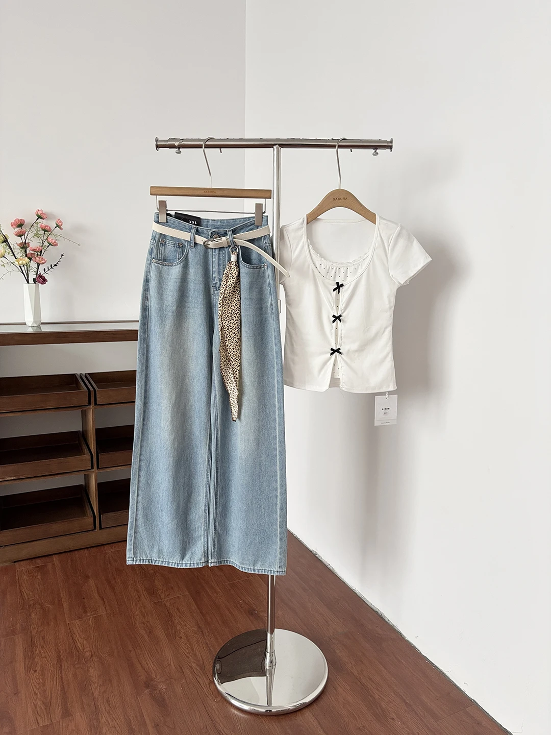 

Elegant Leopard Print Scarf Wide Leg Jeans Women's Fashionable Retro Style American Streetwear High Waist Polyester Fiber