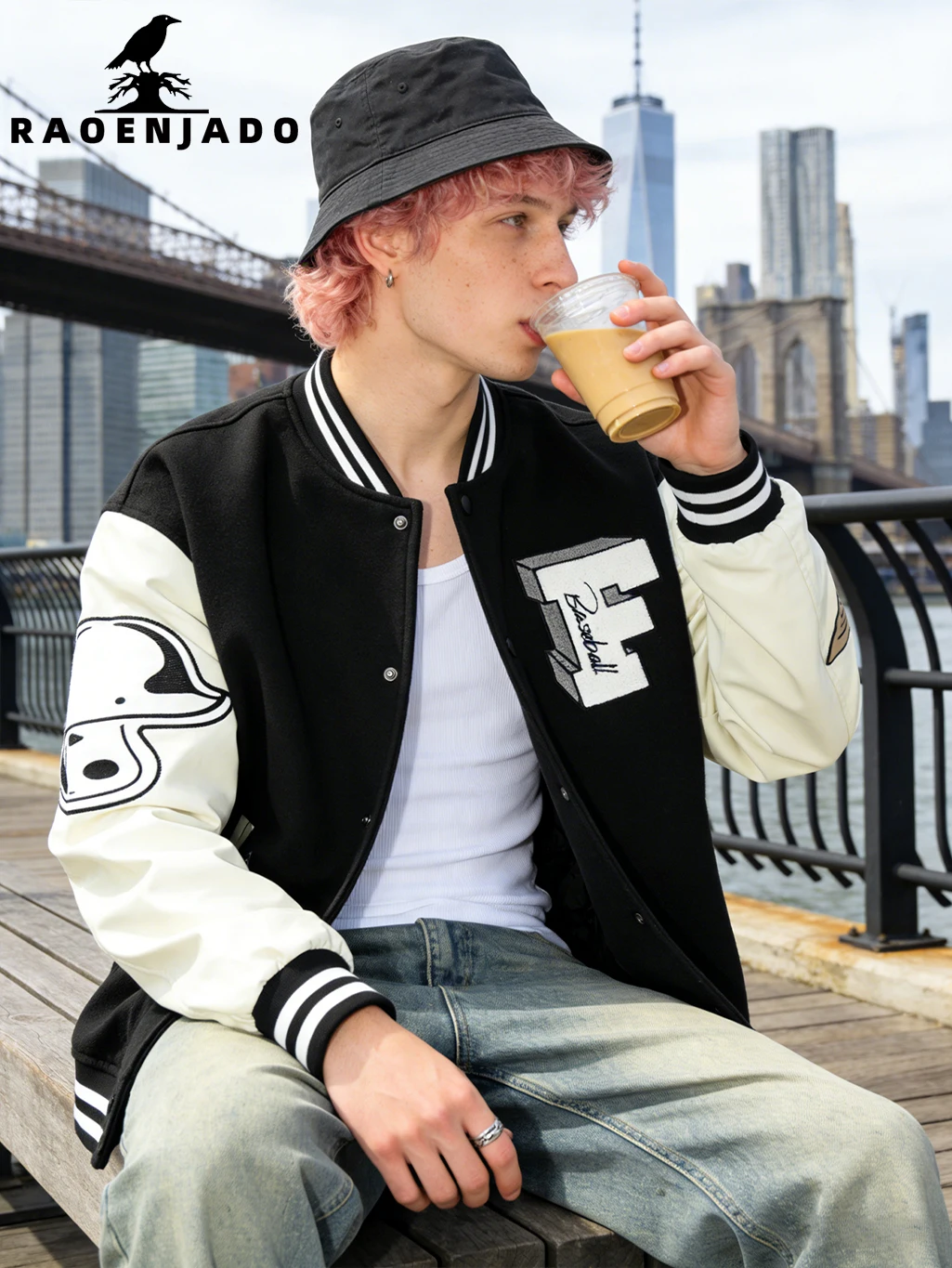 

Men's Casual Baseball Jacket Streetwear Bomber Varsity Coat Fine Letter Embroidery Outerwear with Colorblock Faux Leather Sleeve