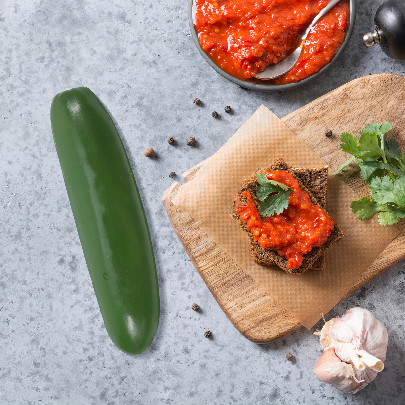 

6Pcs Artificial Plastic Green Cucumber Simulation Vegetables Home Decoration Kitchen Display Photo Props Lifelike Faux Cucumbers