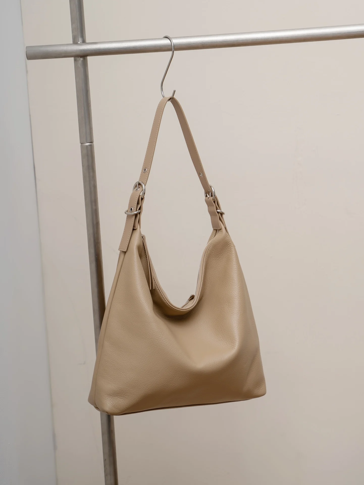 

Genuine Leather Women Shoulder Crossbody Large Bag Luxury Designer Brand Fashion Ladies Cowhide Handbag Female High Quality Tote