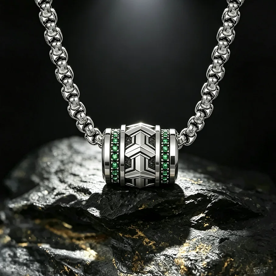 New Men Green Gemstone Mountain‑Pattern Armor Necklace Retro Chinese Style Armour Texture Pendant Fashion Jewelry Accessory