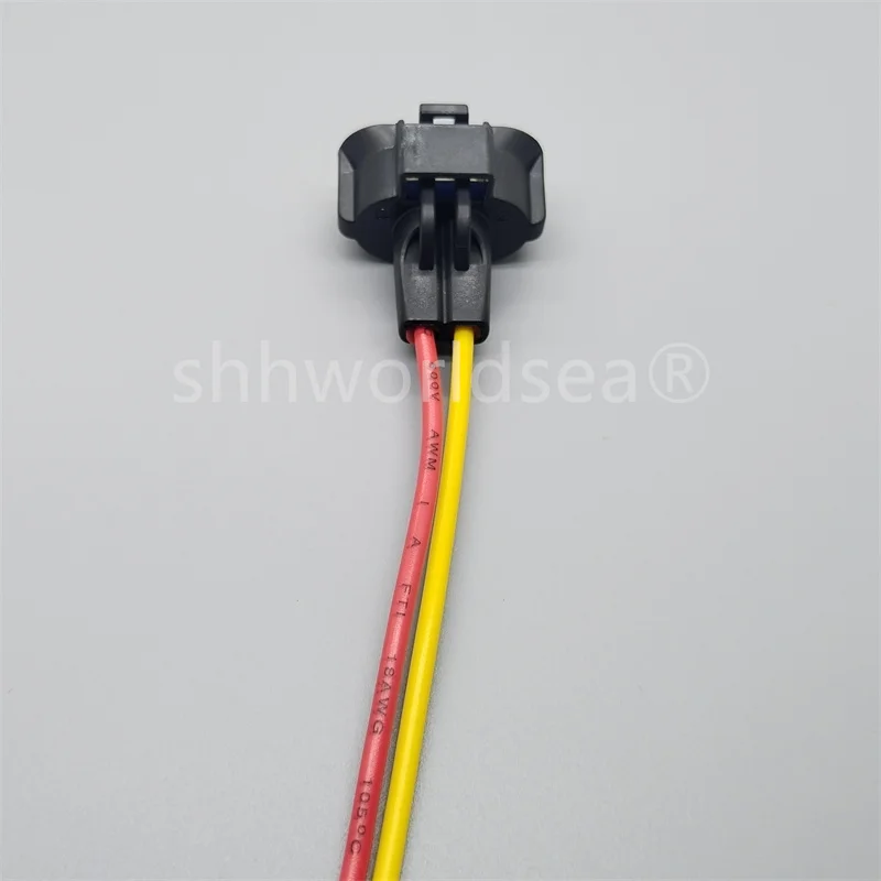 1 Set 2 Pin Foglight HeadLight Waterproof Plug For Nissan Peugeot Natchie ST090521-01 240PC23S4019 Automotive Fog Lamp Socket