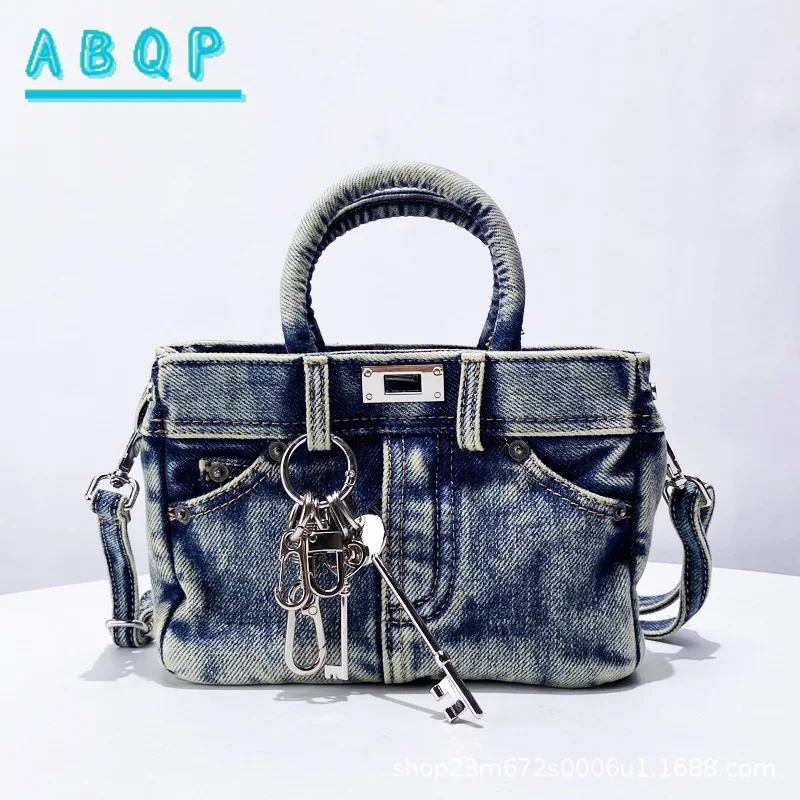 

Women's Shoulder Bag Classic Lock Design Denim Personalized Trend Tote Bags Diagonal Span Handbag Large Capacity