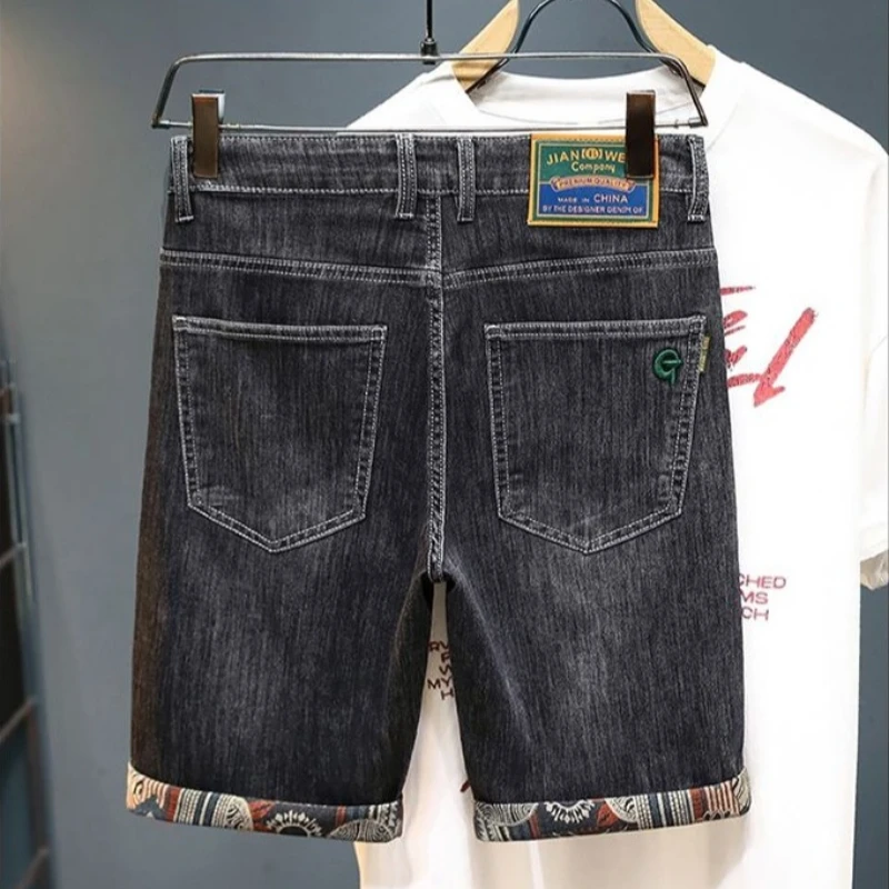 Celana Pendek Denim Bordir Pria Musim Panas Jeans Ala Jalanan Kepribadian Ramping Fashion Lurus Celana Pendek Pria Bermuda Mewah