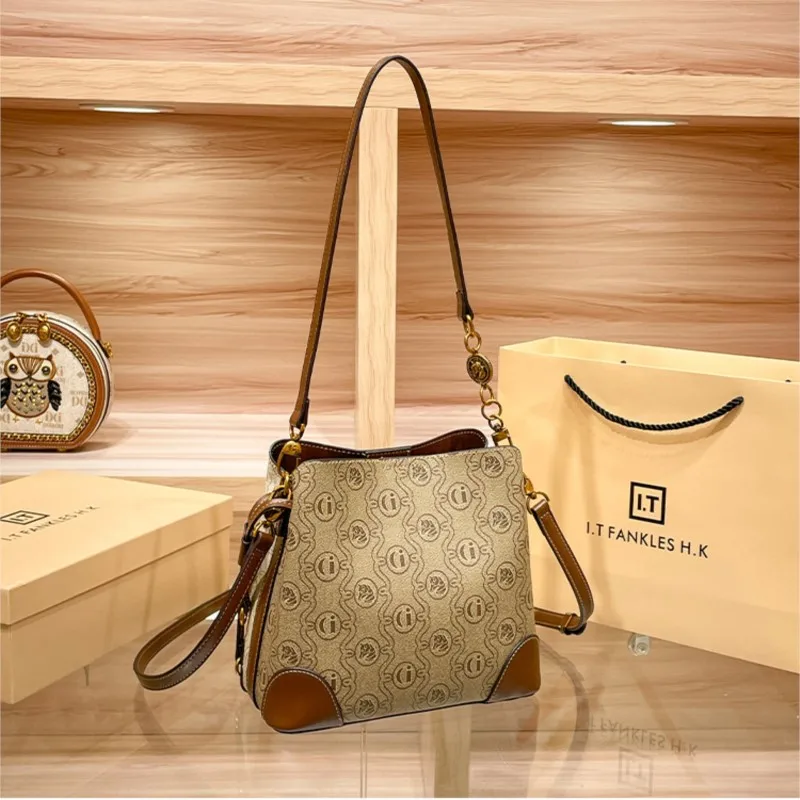 Brand light luxury women's bag 2025 new niche high-end handbag retro versatile casual single shoulder crossbody bucket bag