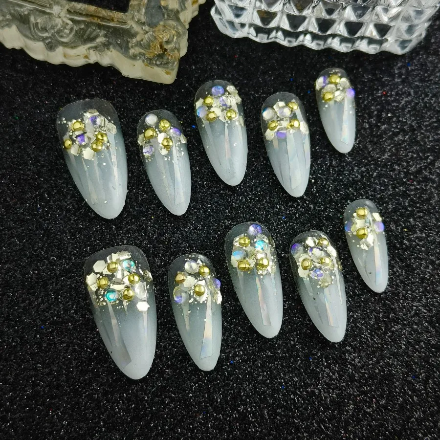 

Handmade pressed fake nails, shiny adhesive fake nails, almond shaped medium to long, reusable, simulated artificial nails