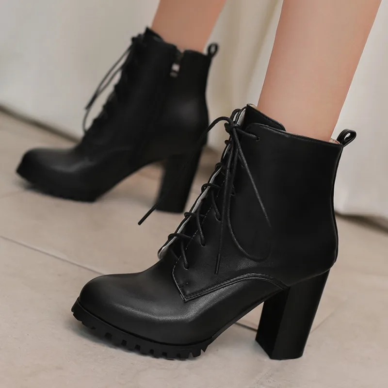 

2026 Autumn/Winter New Women's Fashion Short Boots Elegant Lace Up Design Square Heels Thick Bottom High Heels