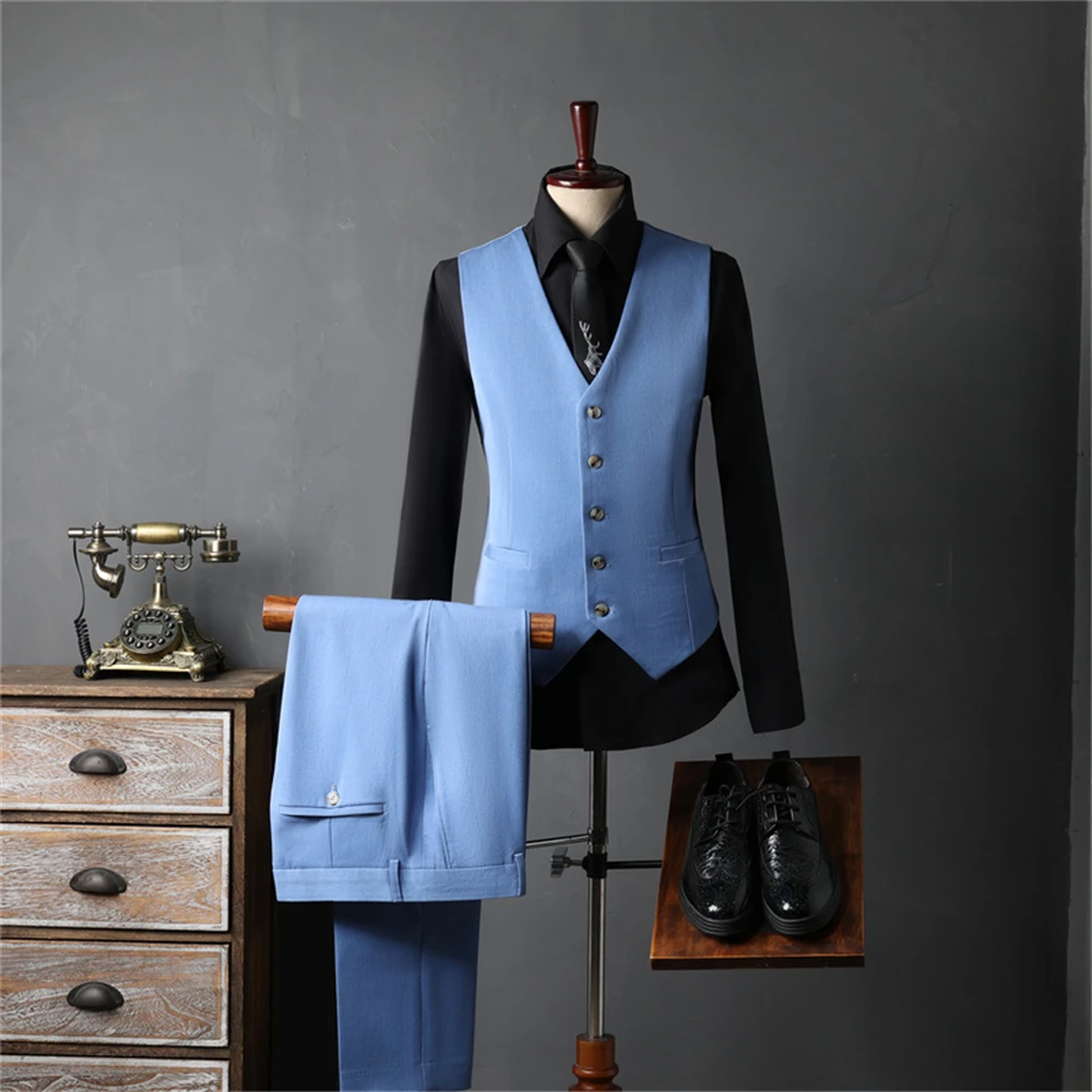 Slim Fitting Men's 3 Pieces Suit Set, One Button Fly Blazer With Notched Lapel With Matching Vest and Pants Plus Size