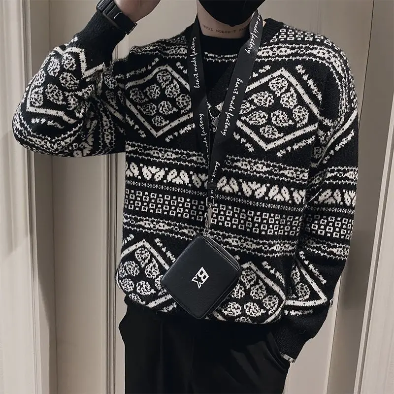 Round Neck Sweater Men's Autumn and Winter Top Trendy Brand Thick Knit Sweater New Line Sweater Cool and Stylish Base Sweater