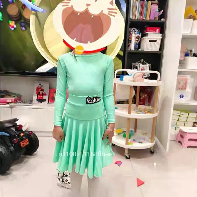 新しいラテンダンスドレスプロフェッショナル競技ドレスフィッシュボーンフリースプリング/サマーガールステージパフォーマンスダンスドレス