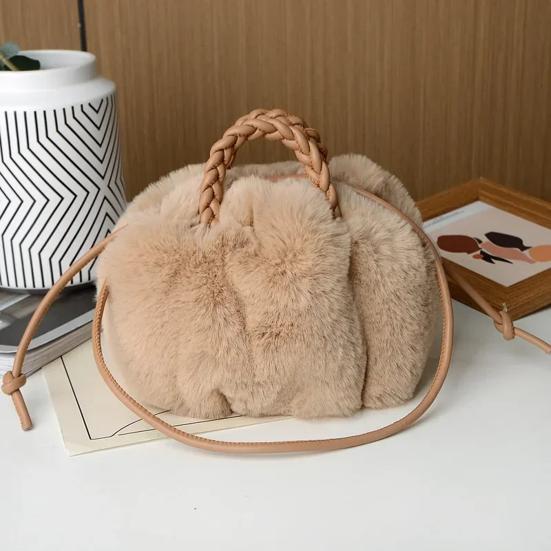 New Plush Bag Winter Women Fashion Handbags Cloud Faux Fur Purse Fashion Casual Women\'s Shoulder Bag Fluffy Bag