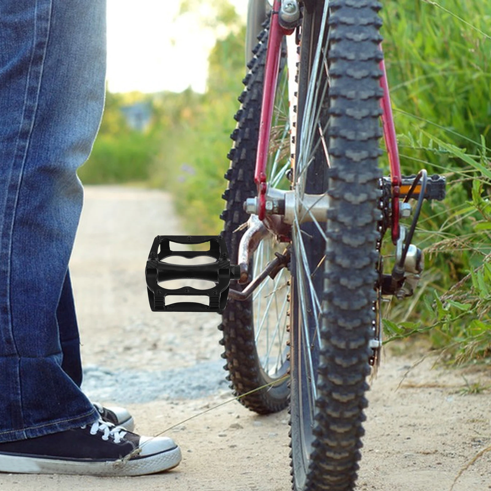 

1Pair Bike Pedals for Road and Mountain Bikes Metal Pedal Lightweight Design Enhanced Grip Stability Replacement Parts for Adult