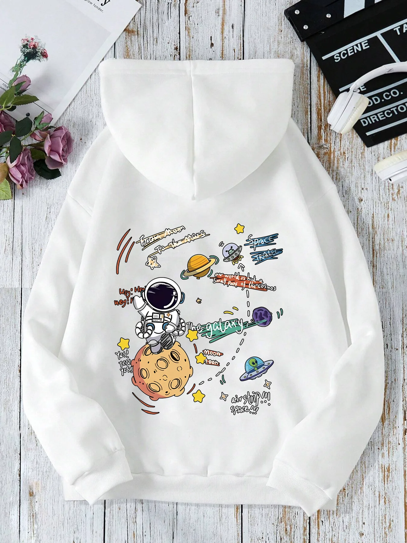 2024 Cartoon Astronaut Planet Printed Women\'s Sweater Fashion Trend Fun Long sleeved Sweater Autumn/Winter Girl Style