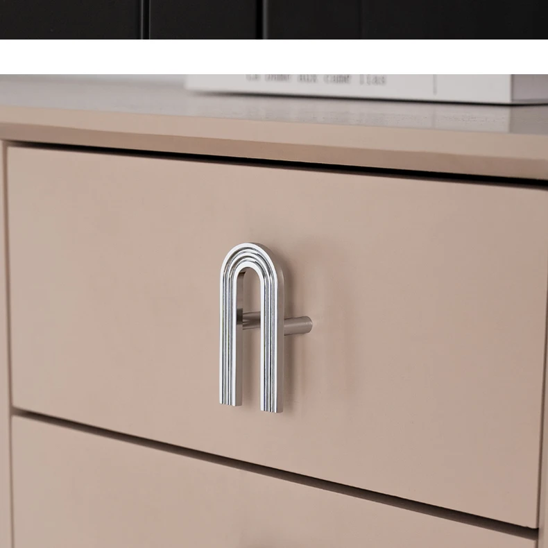 Chrome finished solid brass cabinet handle — supplier illustration 14