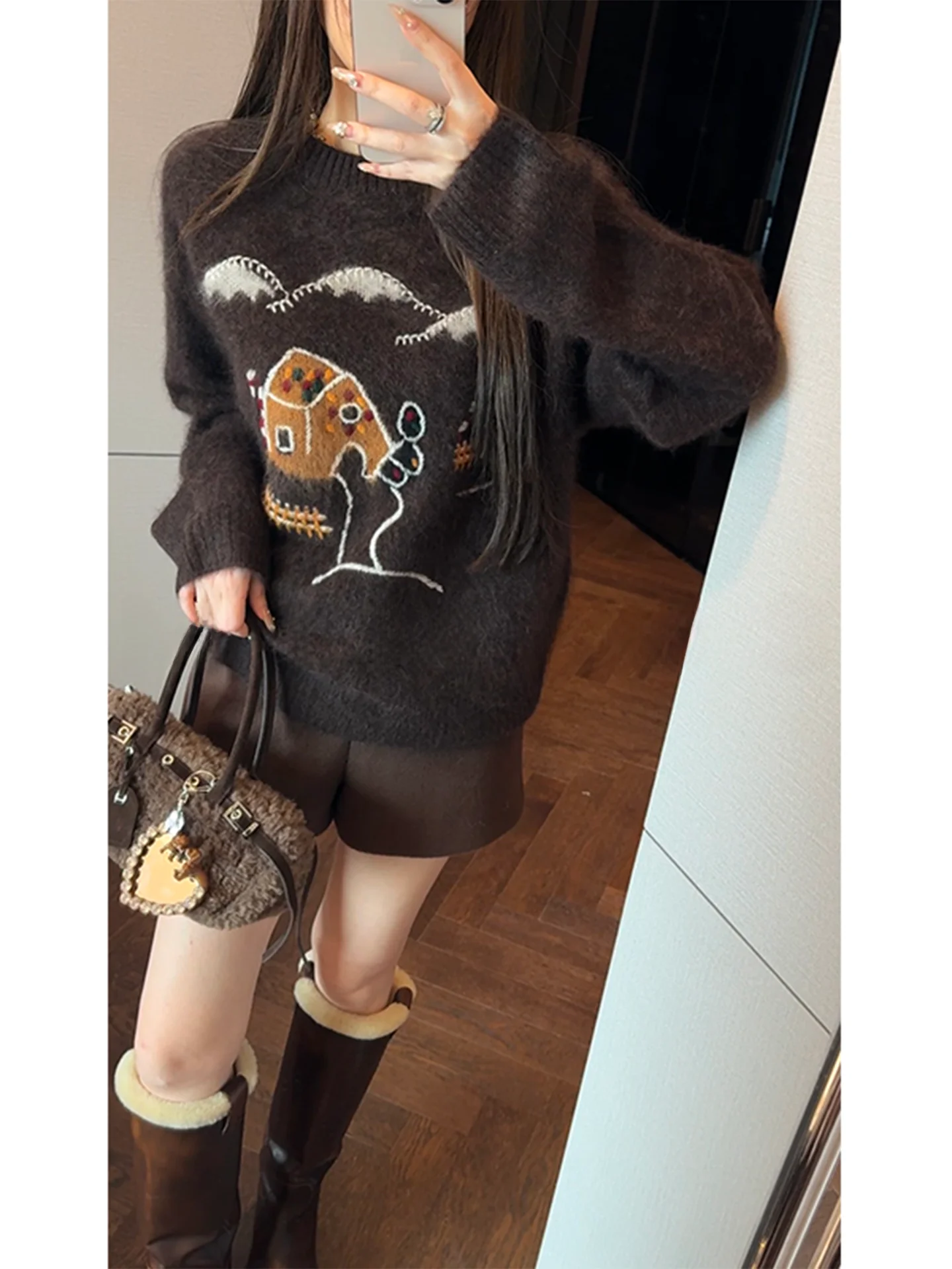 

Fun Cartoon House Embroidered Camere Wool Sweater Casual Loose Fit Women's Winter New Design Thi Knit Top