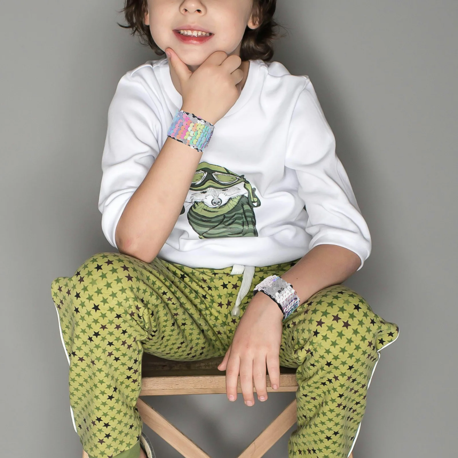 

2Pcs Children Slap Bracelets Holographic Sequin Sparkle Wristband Soft Comfortable Fit for Kids Parties Easter Celebrations