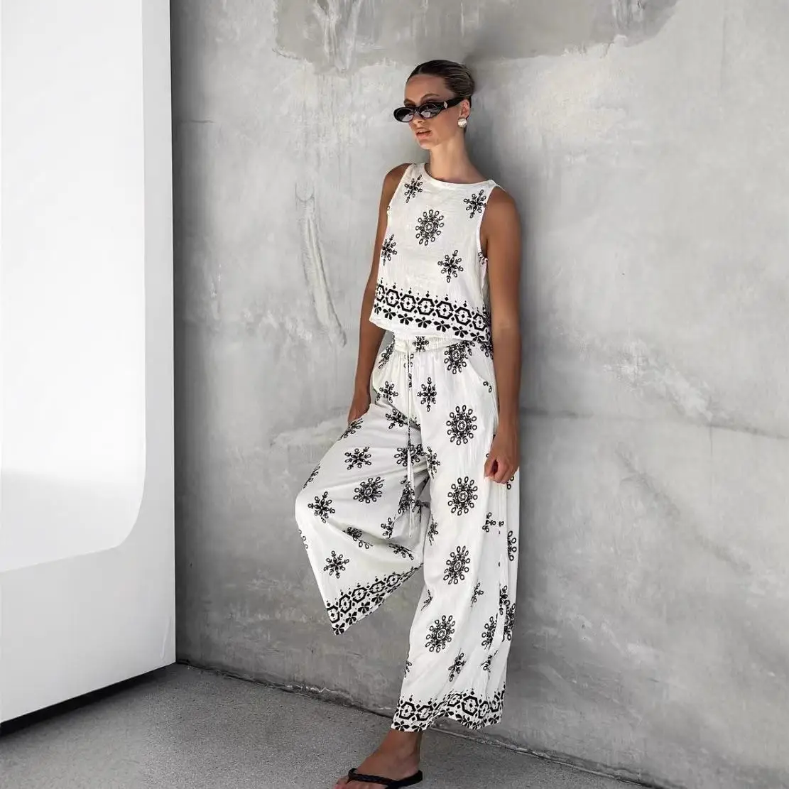 

Casual Faion Women's Printed Svel Top Wide Leg Pants Set Comfortable Breathable Leisure Outfit mid Waist PVC Material