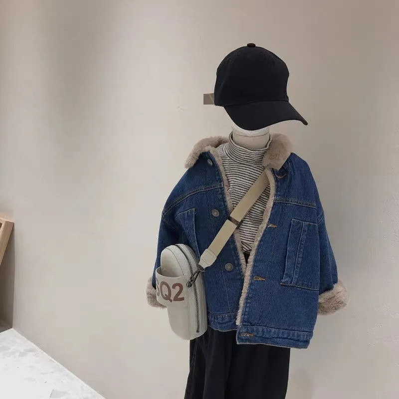 

2025 New Girl's Fleece Lined Denim Jacket Winter Short Sleeve Children's Top Girl Trendy Insulated Coat Hot Sale Kids' Winter