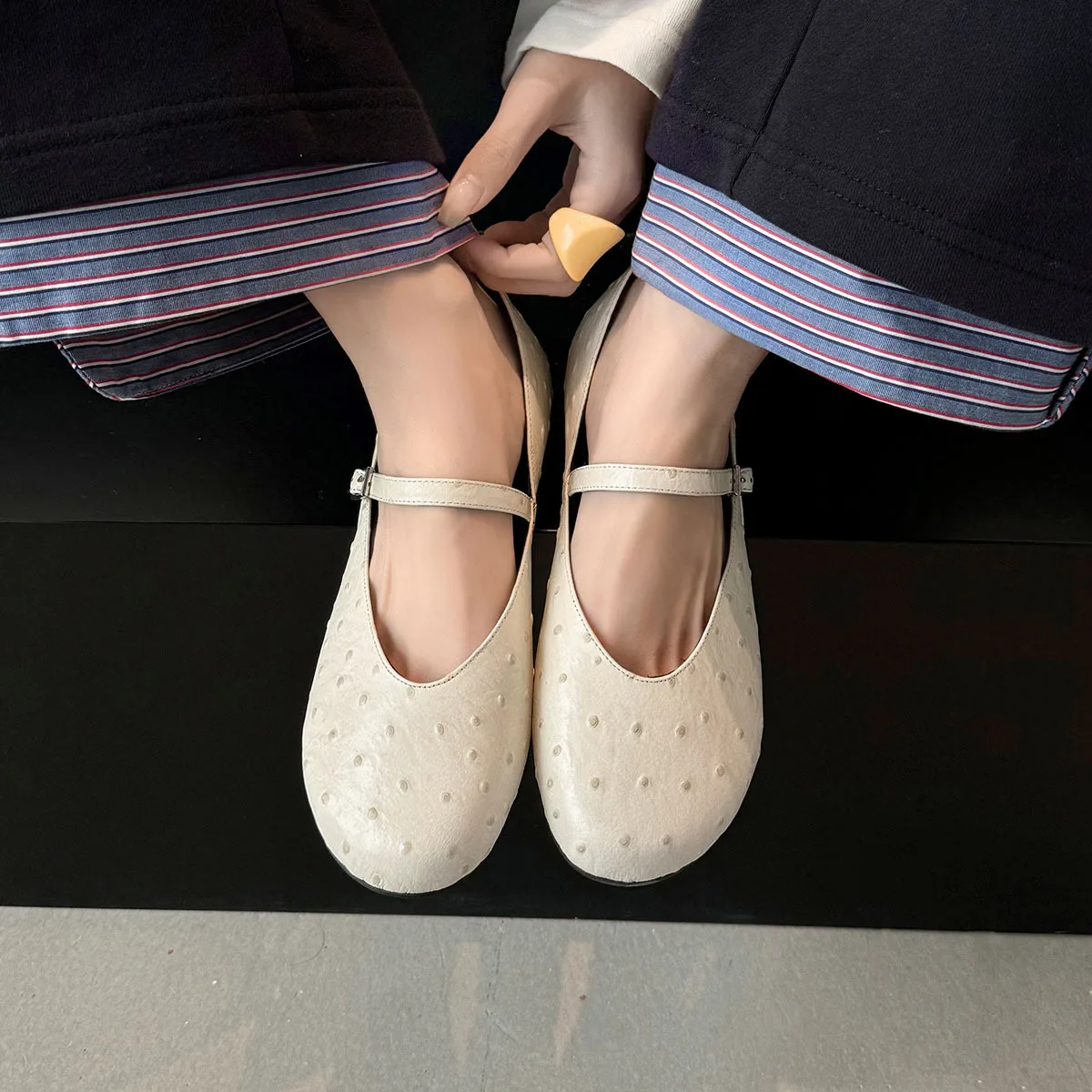 2026 first layer embossed cowhide inner height increase Mary Jane shoes~ round head shallow mouth one-word buckle flat shoes